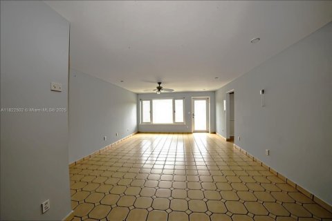 Casa en venta en Boca Raton, Florida, 3 dormitorios, 167.69 m2 № 1785890 - foto 16
