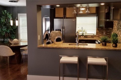 Copropriété à vendre à Miami Beach, Floride: 2 chambres, 80.82 m2 № 2001287 - photo 26