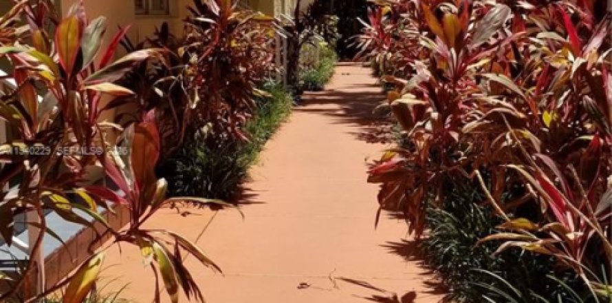 Condo à Miami Beach, Floride, 2 chambres  № 2001287