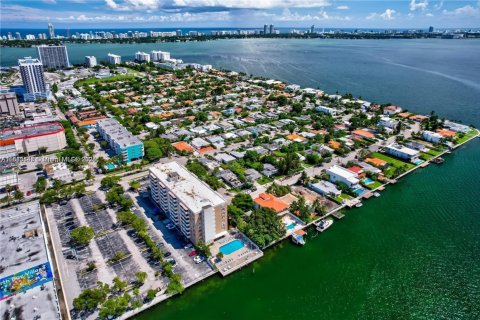Copropriété à vendre à North Bay Village, Floride: 2 chambres, 109.44 m2 № 2183741 - photo 11