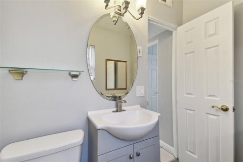 House in Saint Petersburg, Florida 2 bedrooms, 58.06 sq.m. № 1634265 - photo 12