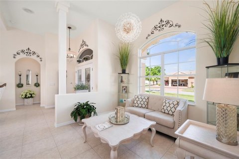 House in Port Charlotte, Florida 3 bedrooms, 255.57 sq.m. № 2123473 - photo 15