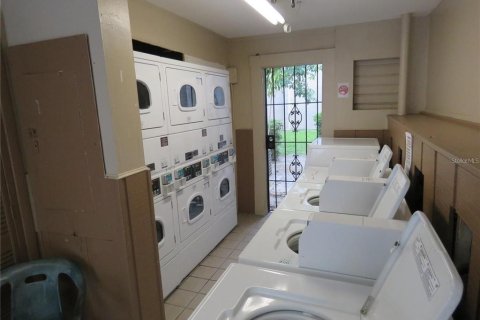 Condo in Tampa, Florida, 1 bedroom  № 1374128 - photo 4