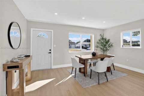 Купить виллу или дом в Майами-Гарденс, Флорида 3 спальни, № 1974061 - фото 6