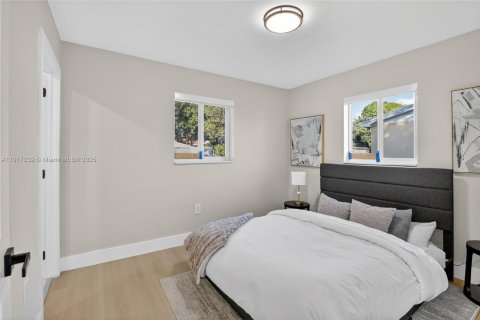 Купить виллу или дом в Майами-Гарденс, Флорида 3 спальни, № 1974061 - фото 18