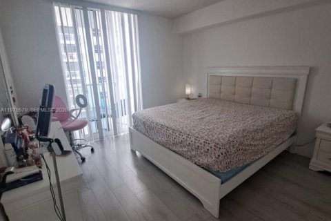 Condominio en venta en Miami, Florida, 1 dormitorio, 63.64 m2 № 2044454 - foto 8