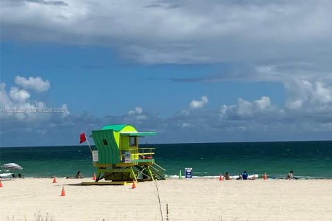 Condominio en venta en Miami Beach, Florida, 1 dormitorio, 38.09 m2 № 2066275 - foto 24