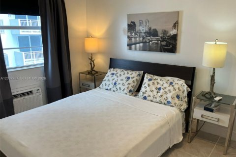 Condominio en venta en Miami Beach, Florida, 1 dormitorio, 38.09 m2 № 2066275 - foto 17