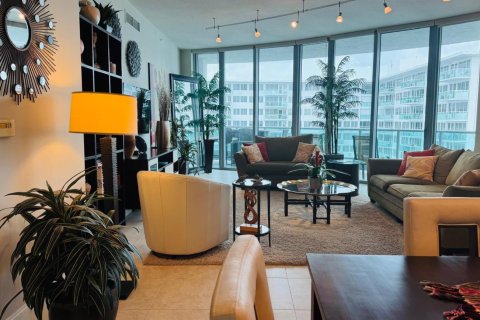 Copropriété à louer à Fort Lauderdale, Floride: 3 chambres, 185.8 m2 № 2084384 - photo 6