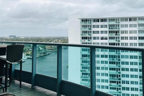 Copropriété à louer à Fort Lauderdale, Floride: 3 chambres, 185.8 m2 № 2084384 - photo 26