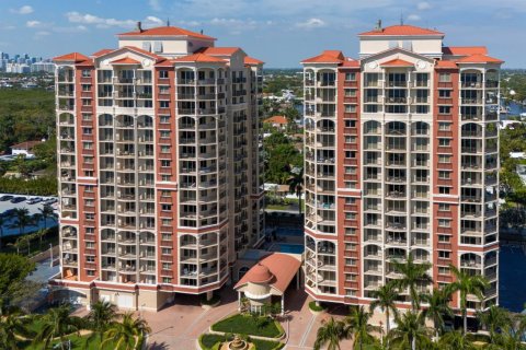 Condo in Fort Lauderdale, Florida, 2 bedrooms  № 2083220