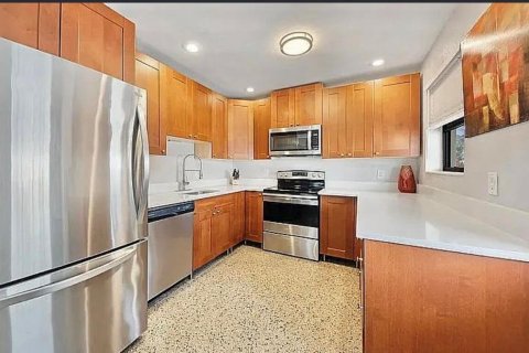 House in Delray Beach, Florida 3 bedrooms, 127.74 sq.m. № 2240558 - photo 12