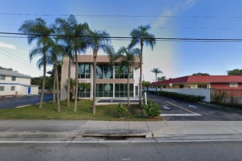 Immobilier commercial à vendre à Margate, Floride: 345.32 m2 № 1564594 - photo 9