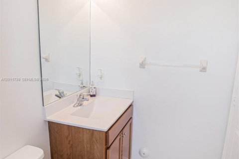 Townhouse in Homestead, Florida 2 bedrooms, 119.84 sq.m. № 2075356 - photo 18