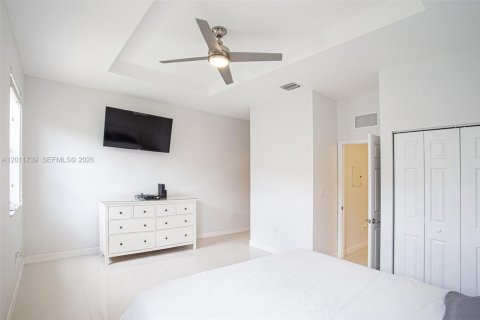 Townhouse in Homestead, Florida 2 bedrooms, 119.84 sq.m. № 2075356 - photo 12