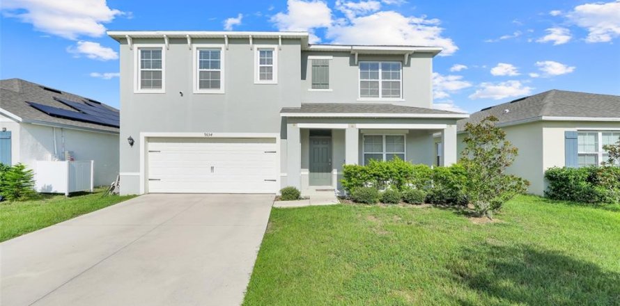 Villa ou maison à Clermont, Floride 5 chambres, 248.42 m2 № 2356734