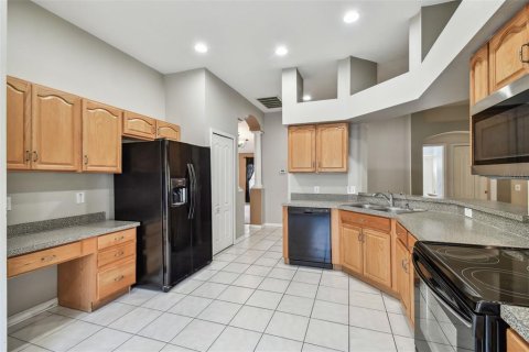House in Land O' Lakes, Florida 4 bedrooms, 193.33 sq.m. № 1515427 - photo 24