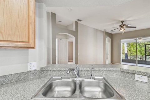 House in Land O' Lakes, Florida 4 bedrooms, 193.33 sq.m. № 1515427 - photo 21