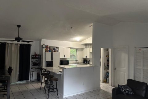 Casa en venta en Orlando, Florida, 3 dormitorios, 121.7 m2 № 1819648 - foto 8