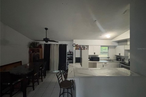 Casa en venta en Orlando, Florida, 3 dormitorios, 121.7 m2 № 1819648 - foto 9