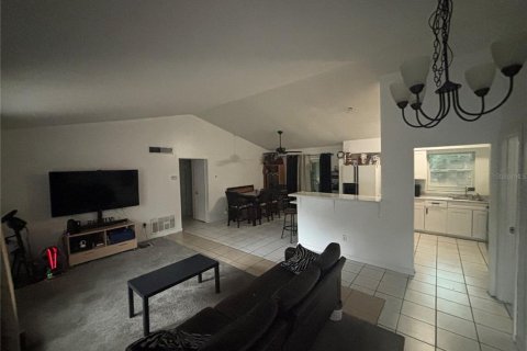 Casa en venta en Orlando, Florida, 3 dormitorios, 121.7 m2 № 1819648 - foto 3