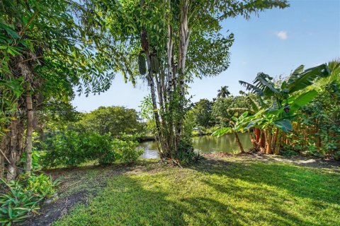 Villa ou maison à vendre à El Portal, Floride: 3 chambres, 161.65 m2 № 2407177 - photo 22