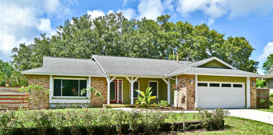 Casa en Orlando, Florida 3 dormitorios, 171.59 m2 № 1871078