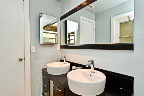 Casa en alquiler en Orlando, Florida, 3 dormitorios, 171.59 m2 № 1871078 - foto 26