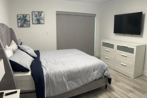Condominio en alquiler en Weston, Florida, 1 dormitorio, 78.5 m2 № 1925502 - foto 14