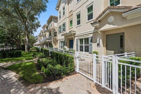 Townhouse in Lake Mary, Florida 3 bedrooms, 184.78 sq.m. № 2356086