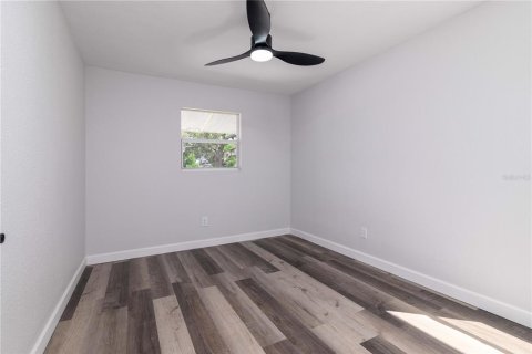 House in Avon Park, Florida 3 bedrooms, 110.09 sq.m. № 2229642 - photo 28