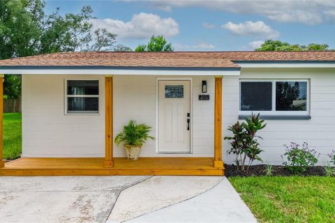 House in Avon Park, Florida 3 bedrooms, 110.09 sq.m. № 2229642 - photo 2