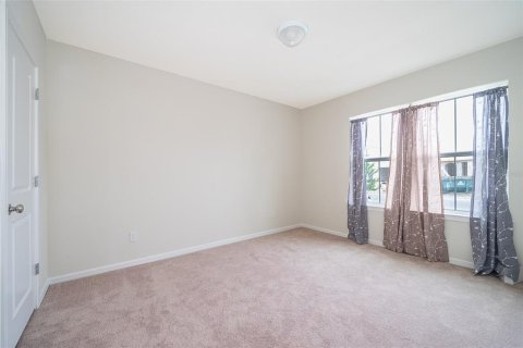 Villa ou maison à louer à Kissimmee, Floride: 4 chambres, 193.79 m2 № 2106180 - photo 6