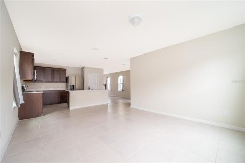 Villa ou maison à louer à Kissimmee, Floride: 4 chambres, 193.79 m2 № 2106180 - photo 16