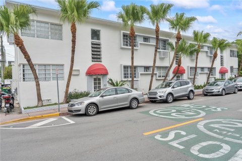 Copropriété à vendre à Miami Beach, Floride: 1 chambre, 51.1 m2 № 1809620 - photo 3
