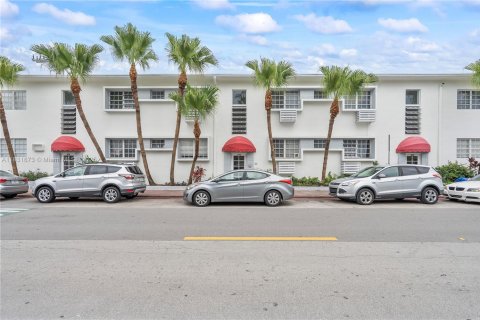 Copropriété à vendre à Miami Beach, Floride: 1 chambre, 51.1 m2 № 1809620 - photo 1