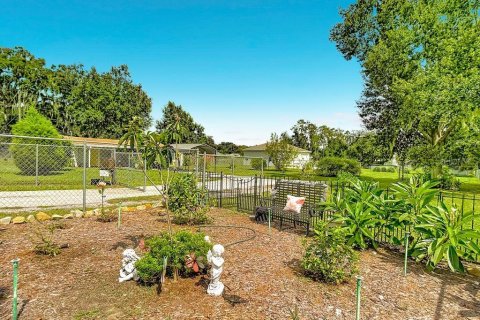 Villa ou maison à vendre à Dover, Floride: 2 chambres, 98.85 m2 № 2413752 - photo 14