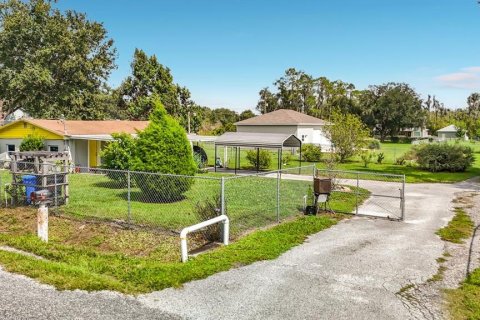Villa ou maison à vendre à Dover, Floride: 2 chambres, 98.85 m2 № 2413752 - photo 22
