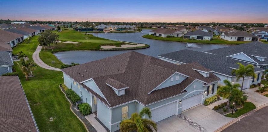 Villa ou maison à Punta Gorda, Floride 2 chambres, 127.74 m2 № 2151888
