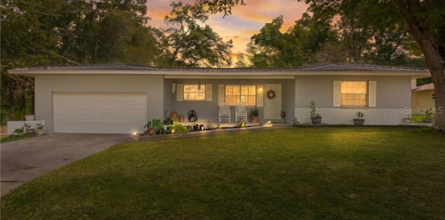 Villa ou maison à Inverness, Floride 3 chambres, 131.18 m2 № 2091804