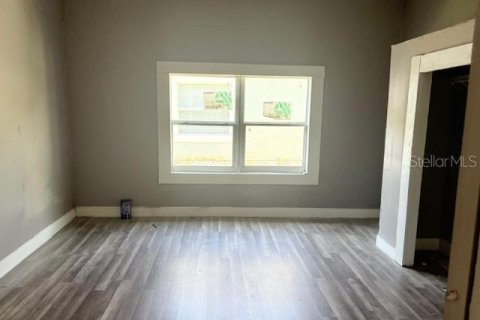House in Tampa, Florida 3 bedrooms, 123.93 sq.m. № 1592074 - photo 5