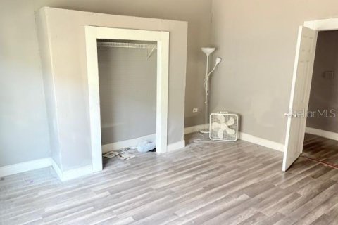 House in Tampa, Florida 3 bedrooms, 123.93 sq.m. № 1592074 - photo 6