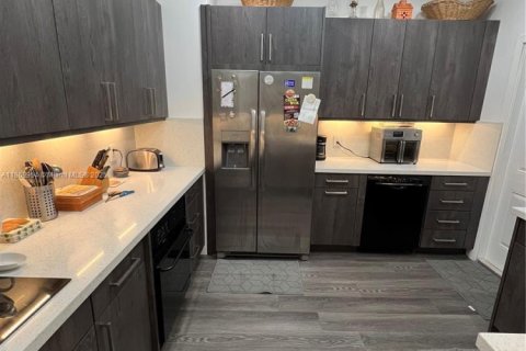 Купить виллу или дом в Саут-Майами, Флорида 3 спальни, 103.49м2, № 1896053 - фото 15