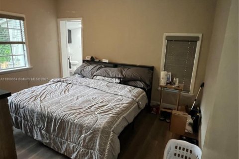 Купить виллу или дом в Саут-Майами, Флорида 3 спальни, 103.49м2, № 1896053 - фото 26