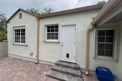 Купить виллу или дом в Саут-Майами, Флорида 3 спальни, 103.49м2, № 1896053 - фото 6