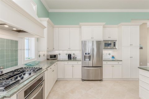 House in St. Lucie, Florida 5 bedrooms, 361.02 sq.m. № 1698831 - photo 20