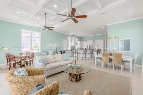 House in St. Lucie, Florida 5 bedrooms, 361.02 sq.m. № 1698831 - photo 16