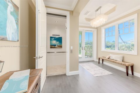House in St. Lucie, Florida 5 bedrooms, 361.02 sq.m. № 1698831 - photo 7