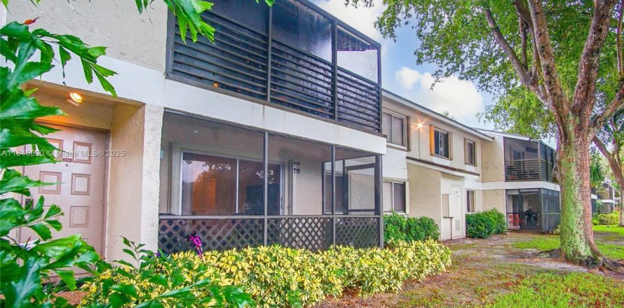 Condo à Pompano Beach, Floride, 2 chambres № 1828675