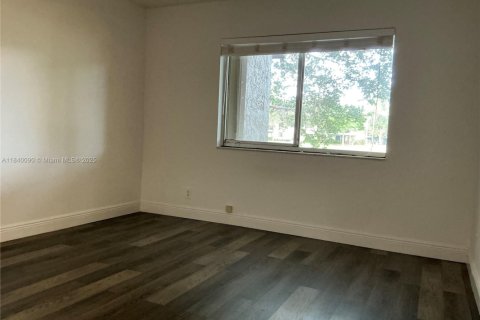Copropriété à louer à Pompano Beach, Floride: 2 chambres, 100.33 m2 № 1828675 - photo 27